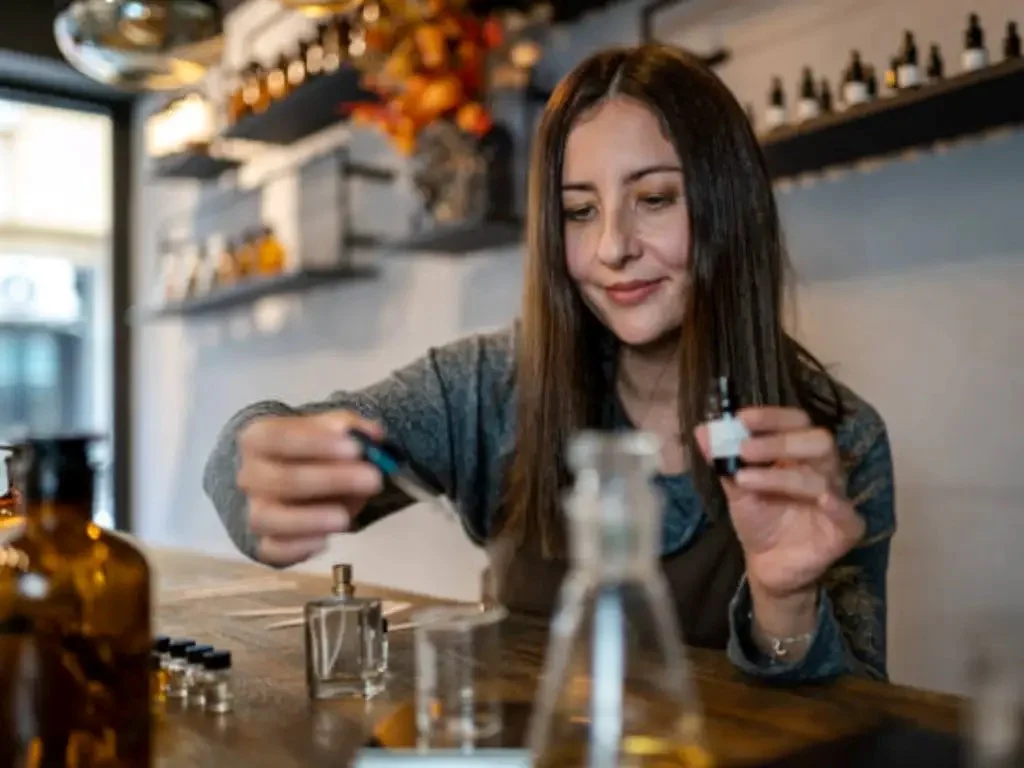 how to clean perfume bottle