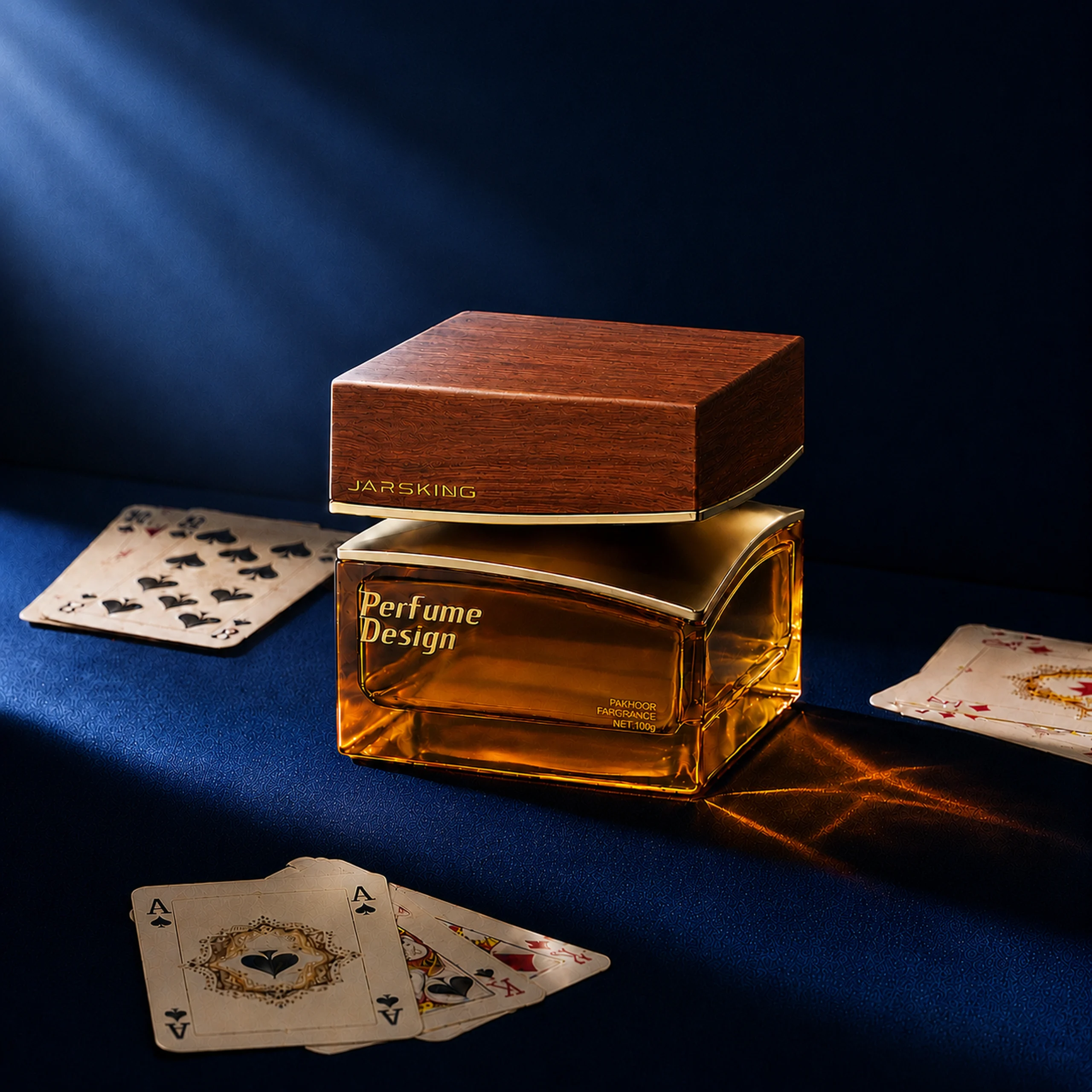 luxury-glass-perfume-bottle-wood-cap